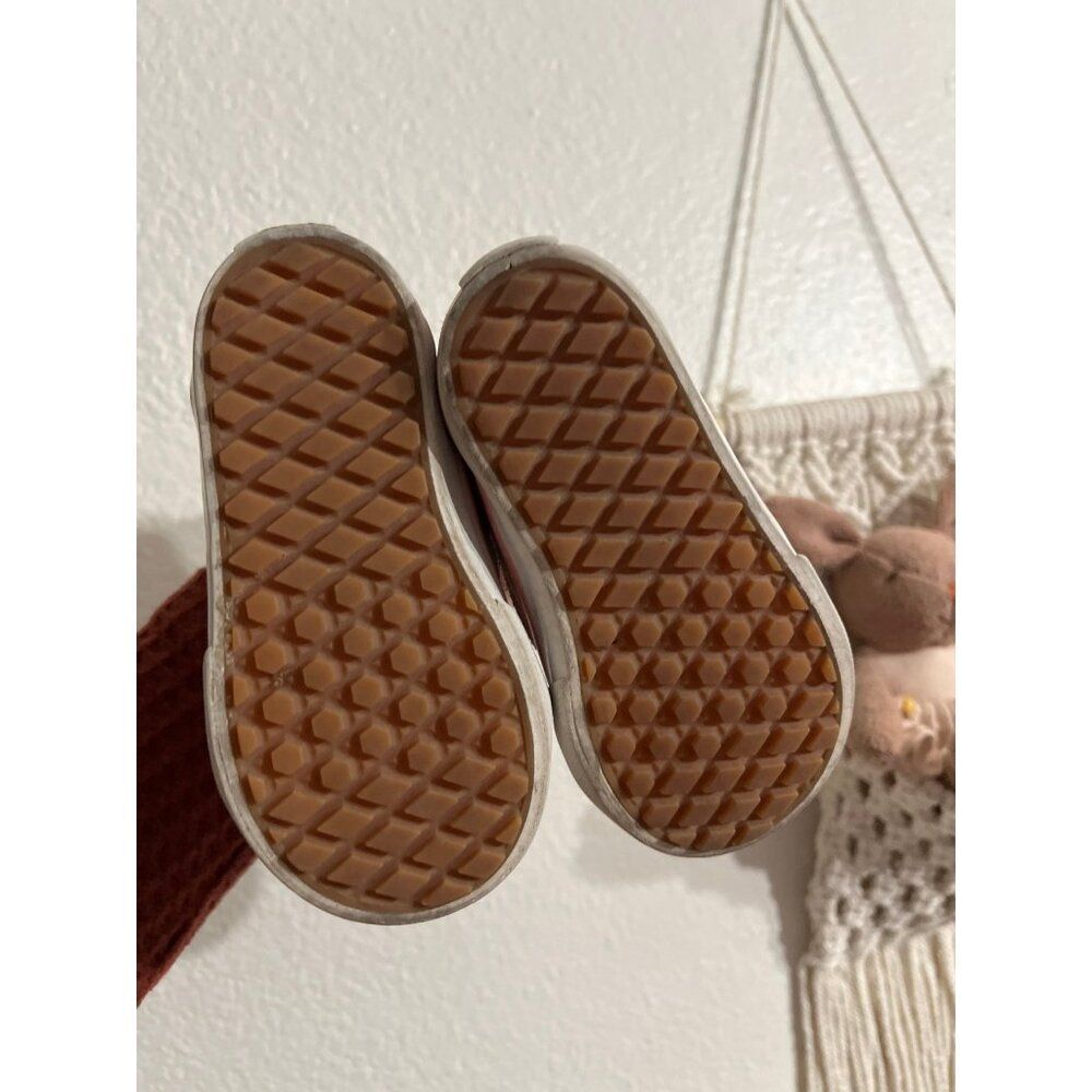 Vans - Picture 4 of 4